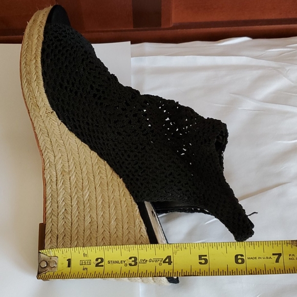 Womens Shoes - Picture 5 of 6